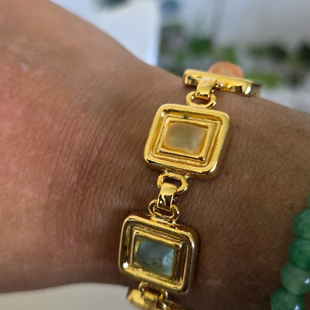 Gold Square Link Bracelet with Frosted Acrylic Glass Stones - Picture 7 of 10